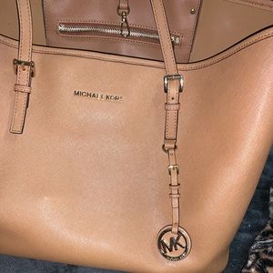 michael kors purse